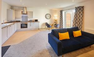 Host & Stay - Welton View Image 5