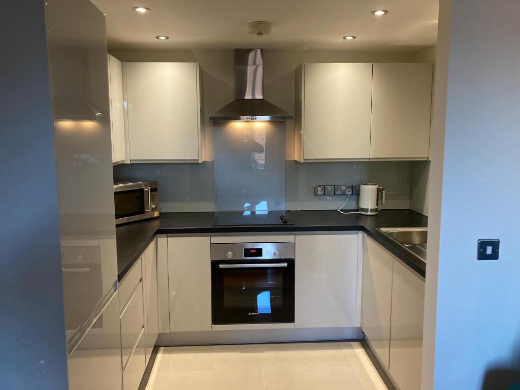 York Luxury Apartment Image 3