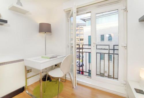 Strand House 21 Night Minimum Stay Image 2