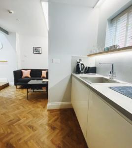 HIDEOUT Hotel Image 2