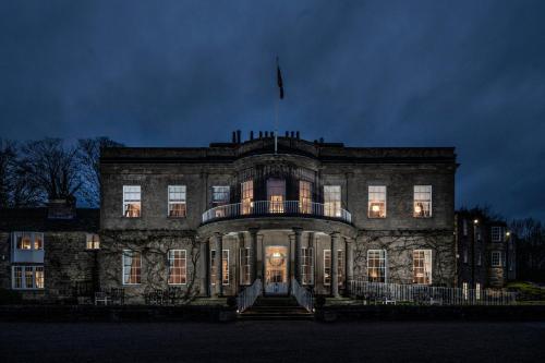 Wood Hall Hotel & Spa Image 2
