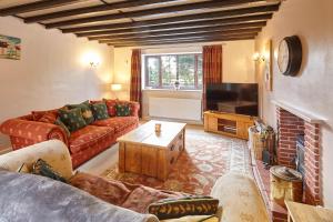 Host & Stay - Larpool Mews Holiday Home Image 3