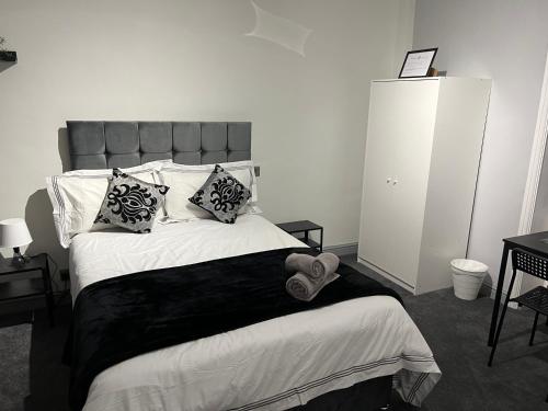 Huddersfield Central Lodge Image 1