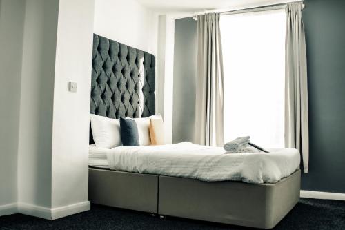 Dealhouse Apartments 1 Image 4