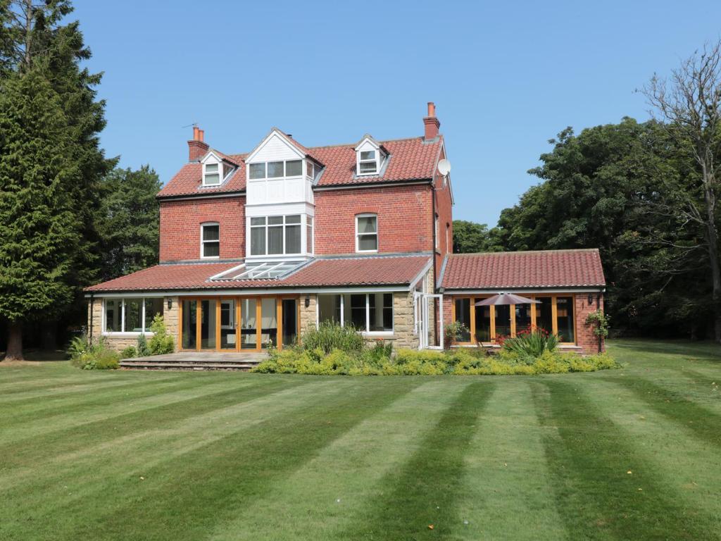 Thwaitefield, Whitby Image 1