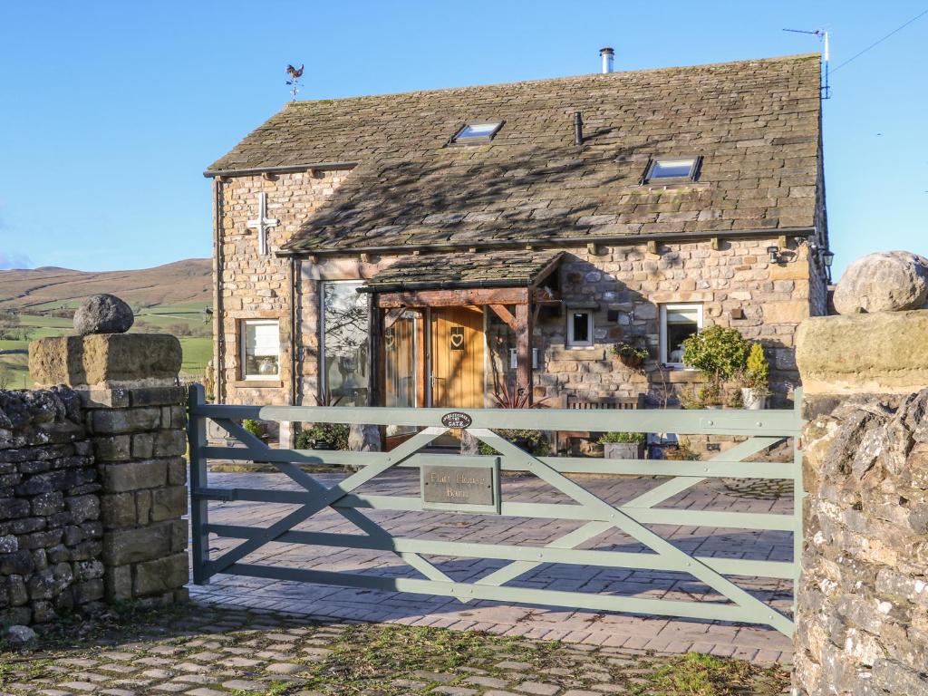 Flatt House Barn, Skipton Image 1