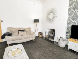 Esplanade Gardens, Apartment 1 Image 3