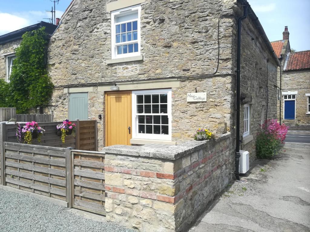May Cottage Image 3