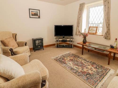 Foxhunter Cottage, Whitby Image 2