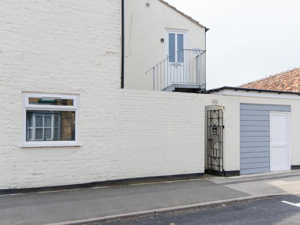53A Hampton Road Image 1