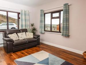 Baywood Cottage, Keighley Image 3