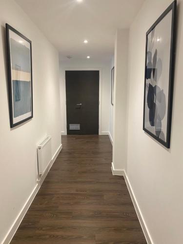 Icona - Luxury 2 bed penthouse apartment Image 6