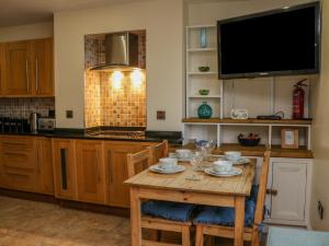Apartment 6, Whitby Image 3