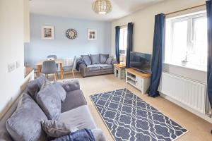 Host & Stay - Coach House Retreat Image 3