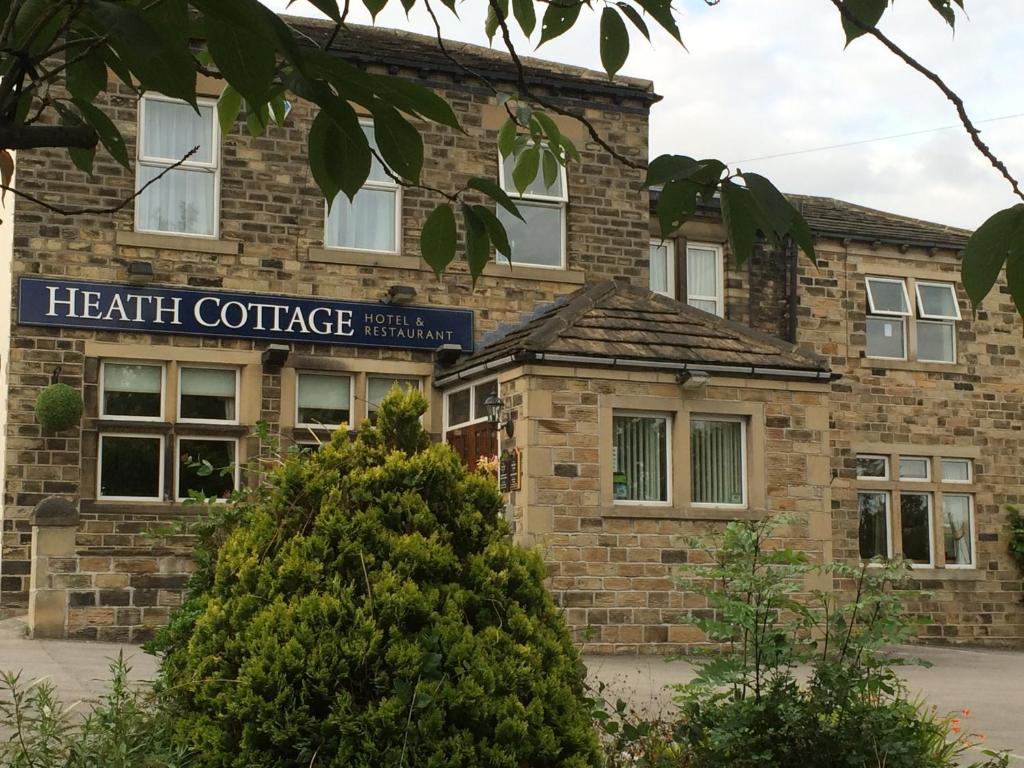 Heath Cottage Hotel Image 1