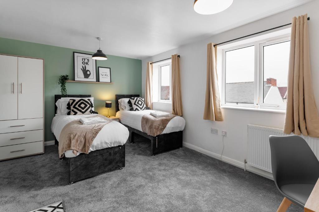 City Centre Studio 9 with Free Wifi and Smart TV by Yoko Property Image 2