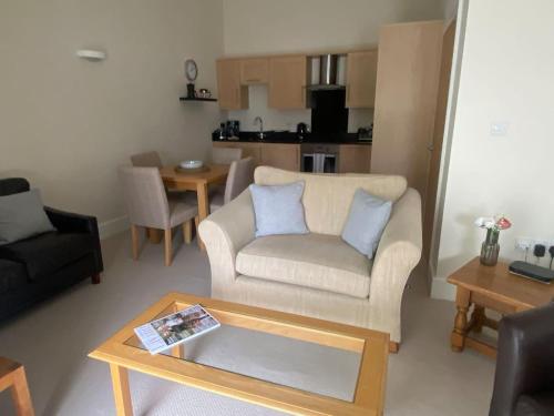 Immaculate 2-Bed Apartment in York City Centre Image 3