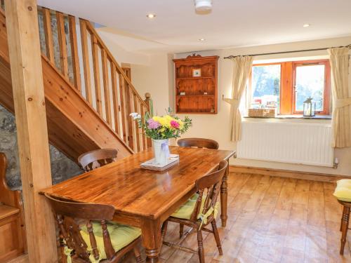 Stables Cottage, Todmorden Image 2