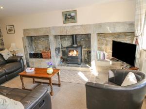 Stables Cottage, Todmorden Image 3