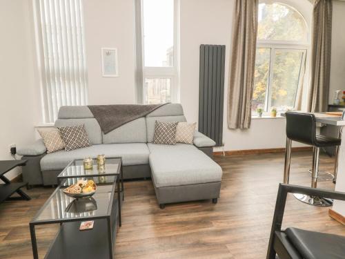 Apartment 2 Image 3