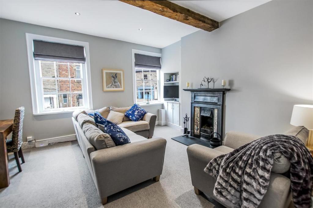 Comfy Dales holiday base on Market Place of historic market town Image 1