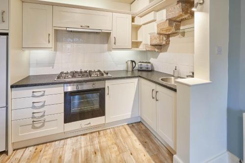 Host & Stay - Croft House Image 1