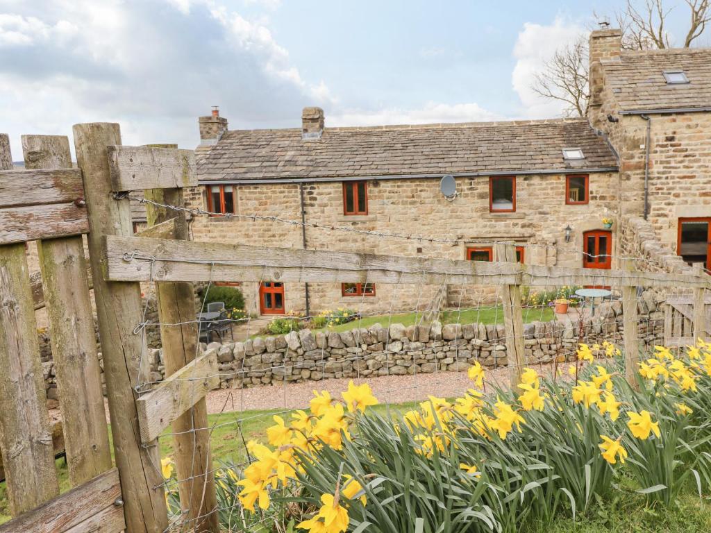Kestrel Cottage, Keighley Image 1