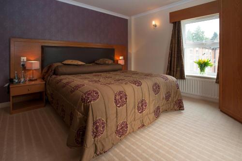 Burn Hall Hotel Image 1