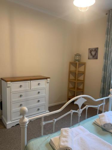 Seawards 2 bedroomed Seafront Filey Image 2