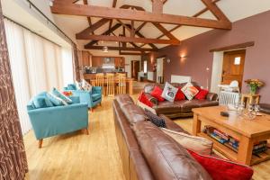 Furrows Cottage Image 3