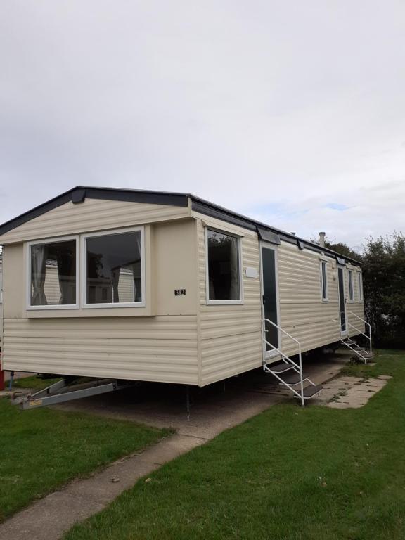 WF32 Image 1