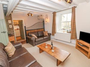 High House Image 4