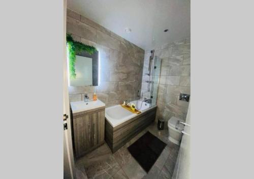 Best Priced Apartment In Doncaster #19 Image 4