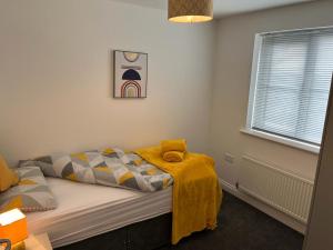SUPER 7 PERSON 3 BEDROOM 3 BATHROOM HOUSe! Image 2