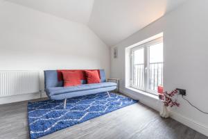 Fantastic 2 Bed Apartment close to Bradford Centre Image 2
