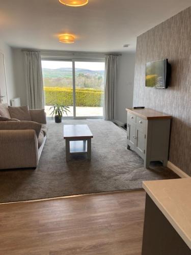 Church View, Aysgarth - modern self contained, with amazing views. Image 1