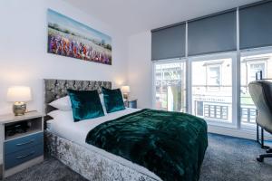 Fantastic 2 bedroom duplex apartment in the centre of Huddersfield Image 3
