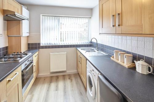 Host & Stay - Sandling Court Image 2