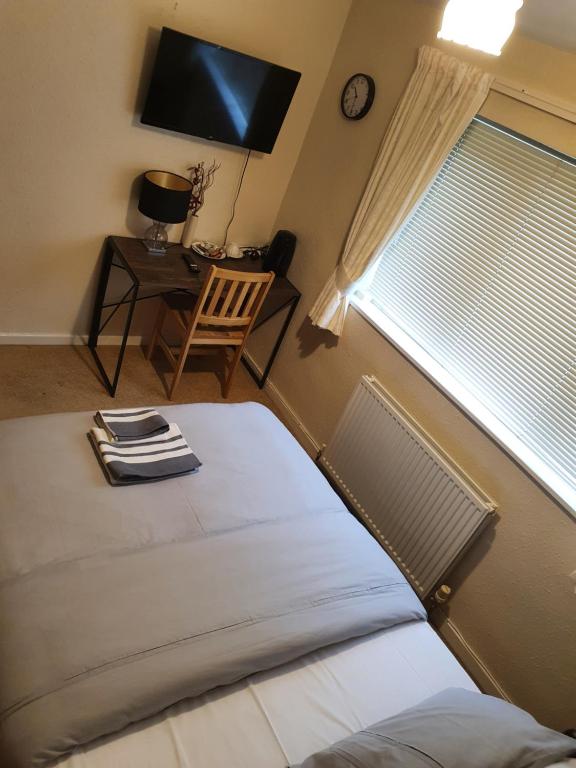 Petals Room 3 Image 1