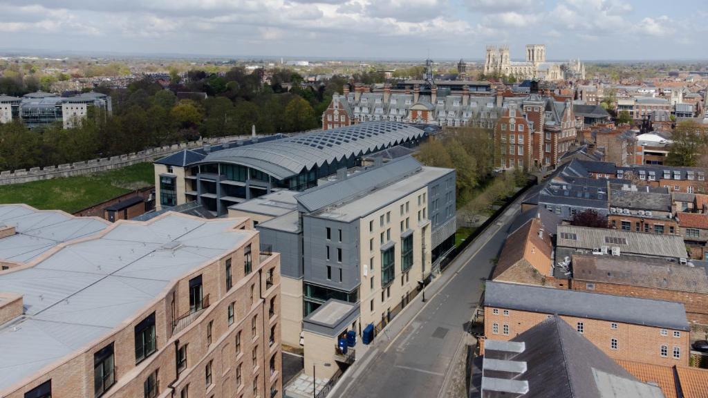Hampton by Hilton York Image 1