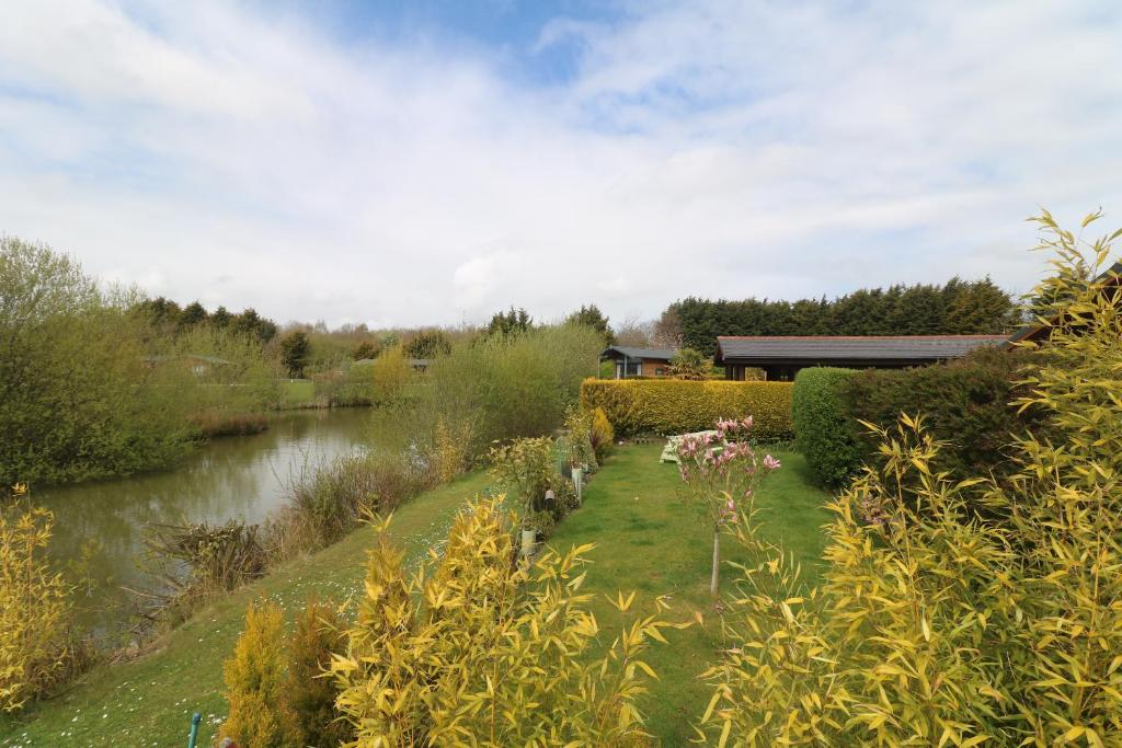 Little Eden Country Park, Bridlington with Private Hot Tubs Image 3