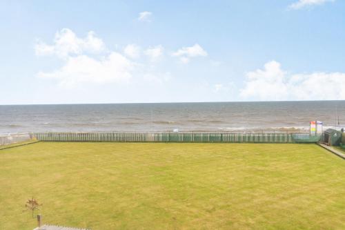 Beachside Apartment Image 3