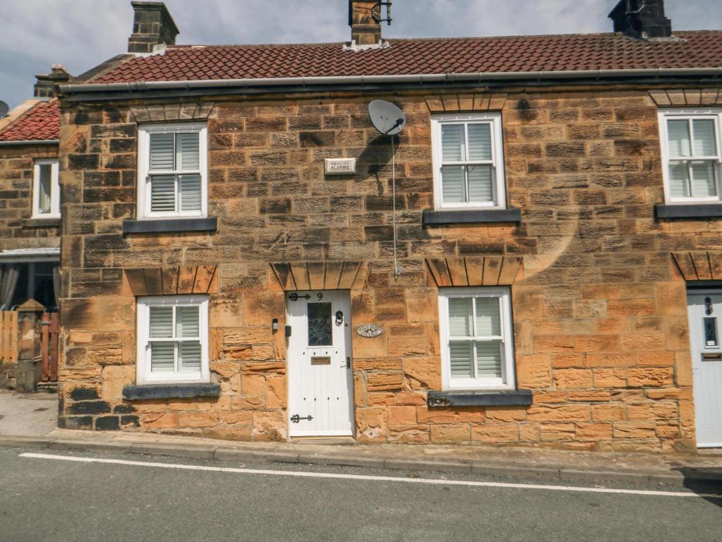 9 Church Street Image 1