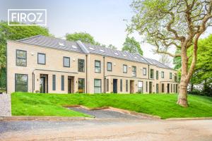 Large Contractor House In Leeds By Firoz Property Management Image 2