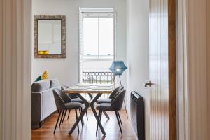 Host & Stay - The Connell Image 1