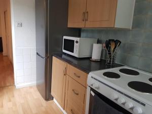 Spacious Pristine Serviced Accommodation 3 Image 2