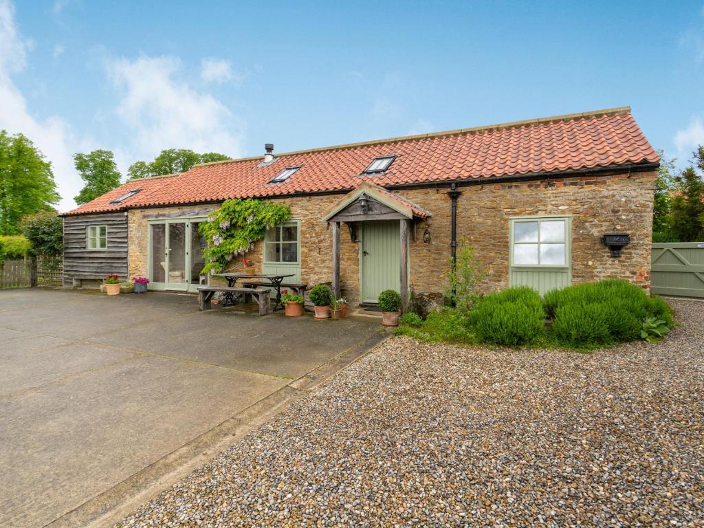 Brook Cottage, York Image 1