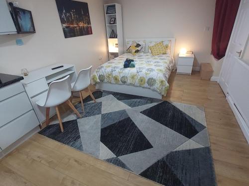 Lovely studio-flat with free parking, free WiFi. Image 3