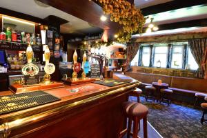 Robin Hood Inn Image 2