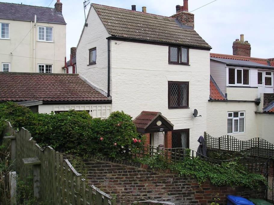 Award winning pet friendly paddock cottage Image 1